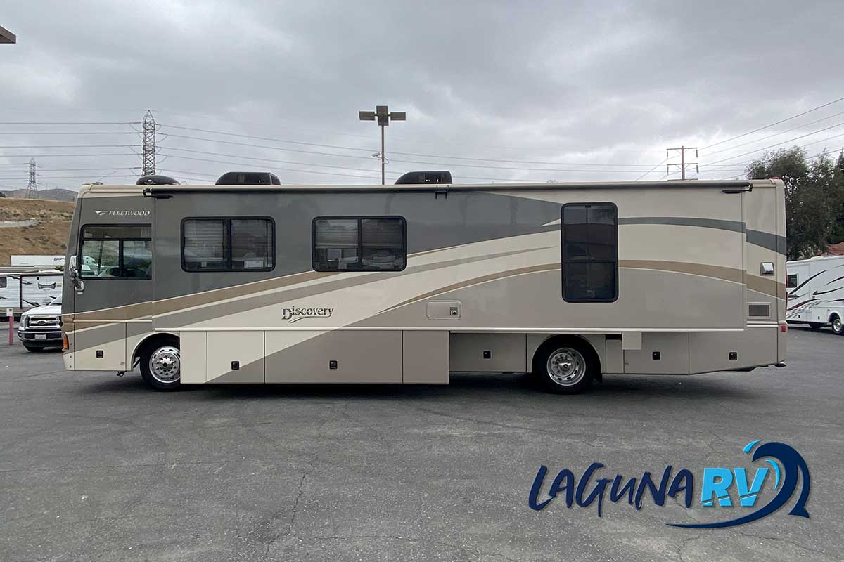 Fleetwood Discovery V Laguna Rv