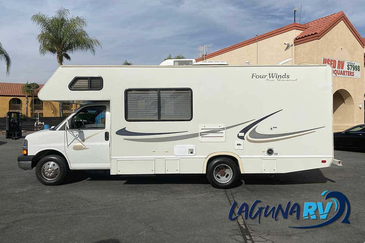 2004-four-winds-5000-23a-laguna-rv