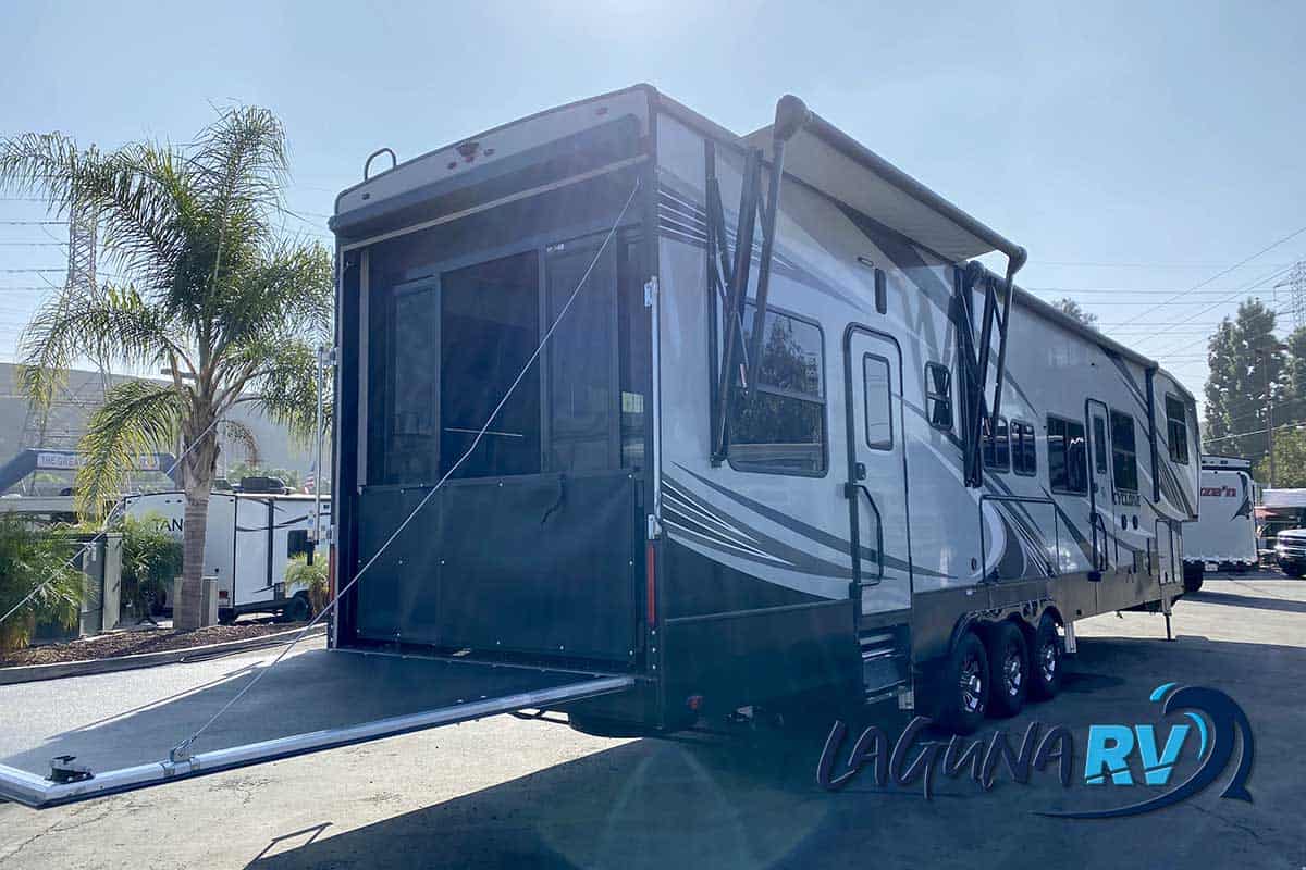 2020 Heartland Cyclone toy hauler for sale Laguna RV dealer in Colton CA