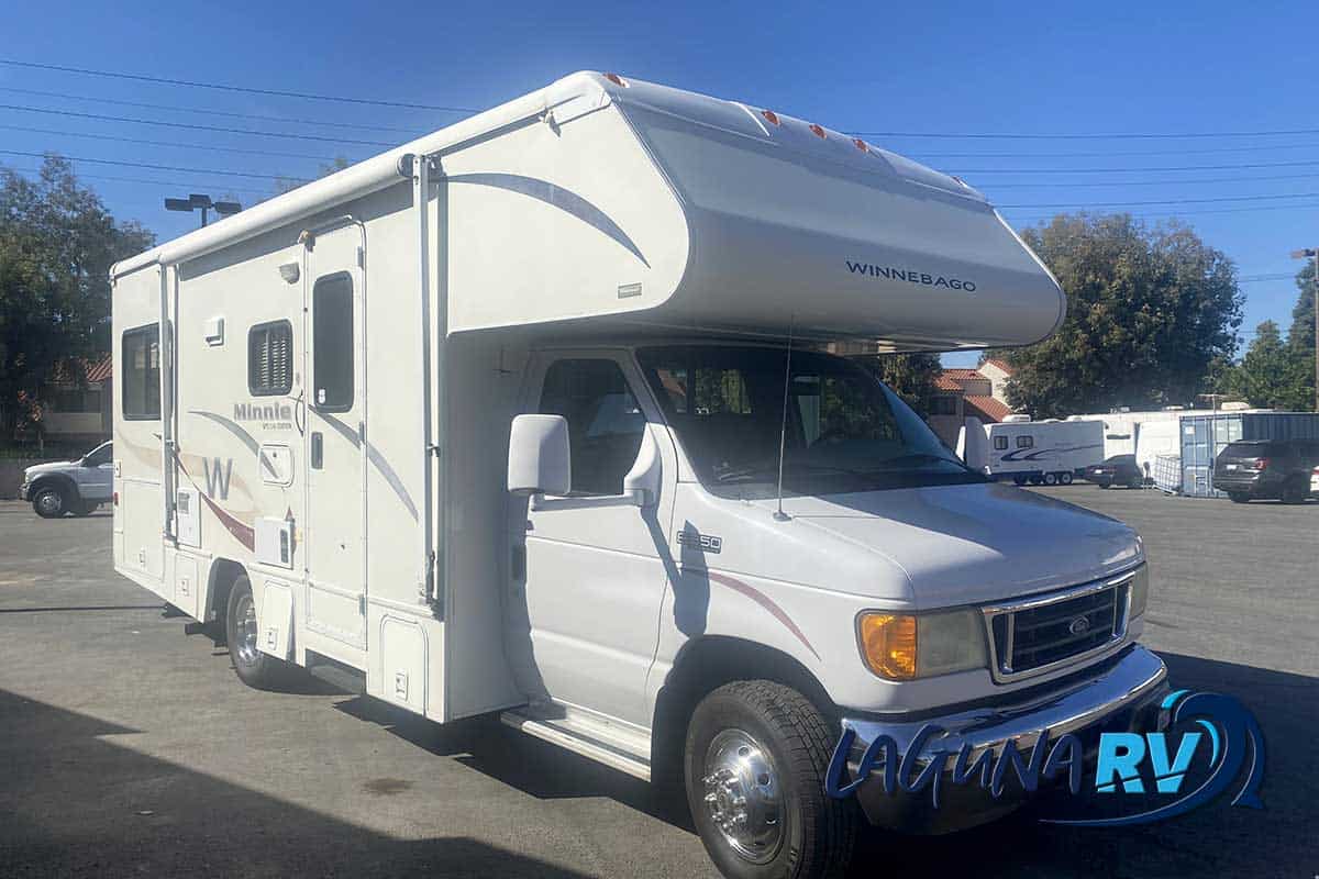 2005 Winnebago Minnie Class C RV for sale | Laguna RV in Colton CA