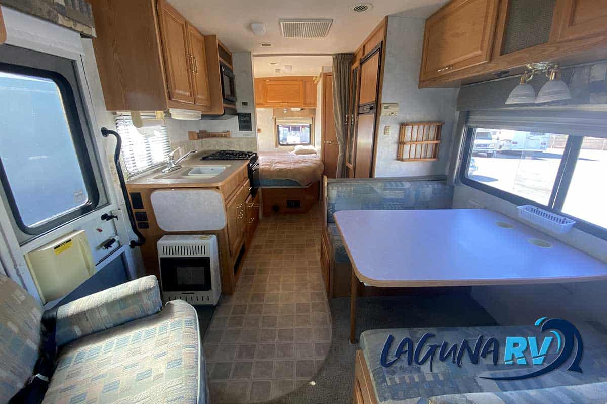 2005 Winnebago Minnie Class C RV for sale | Laguna RV in Colton CA