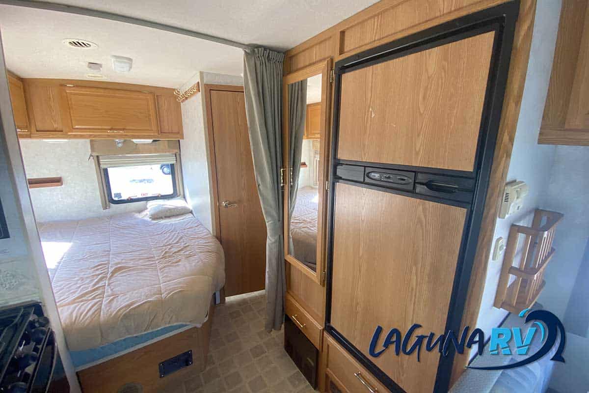 2005 Winnebago Minnie Class C RV for sale | Laguna RV in Colton CA