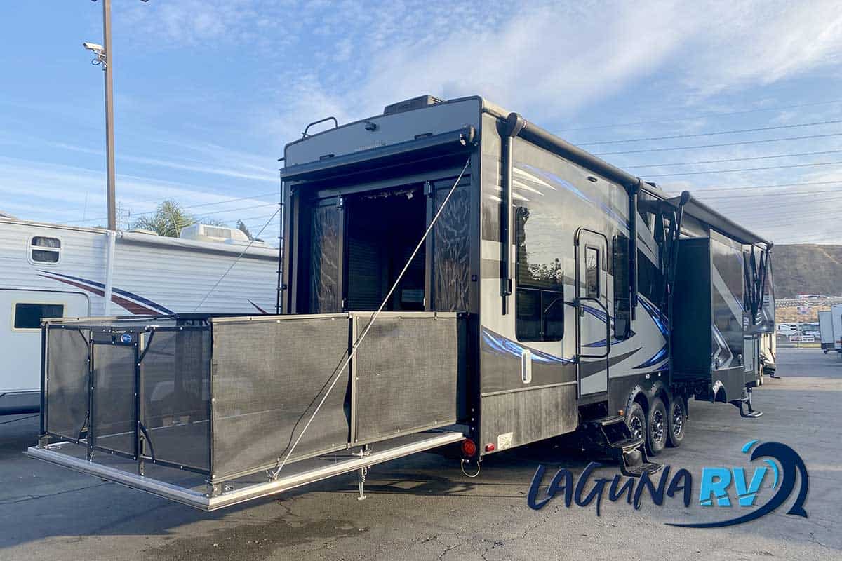 2015 Keystone Fuzion Toy Hauler For Sale | Laguna RV In Colton CA