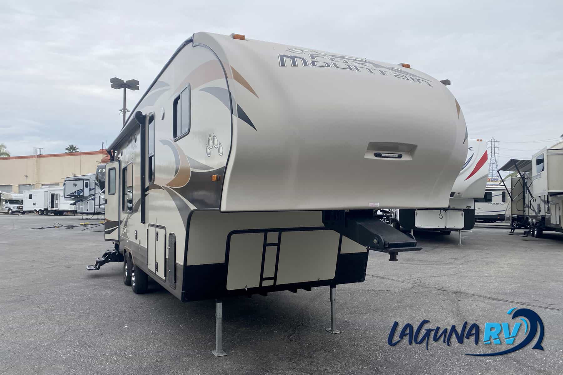 2018 Northwood Fox Mountain 5th wheel for sale | Laguna RV in Colton CA