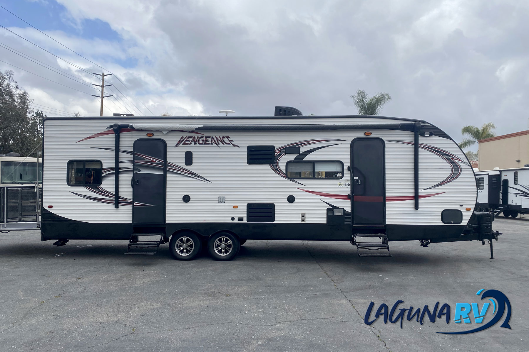 2015 Forest River Vengeance toy hauler for sale Laguna RV in Colton CA